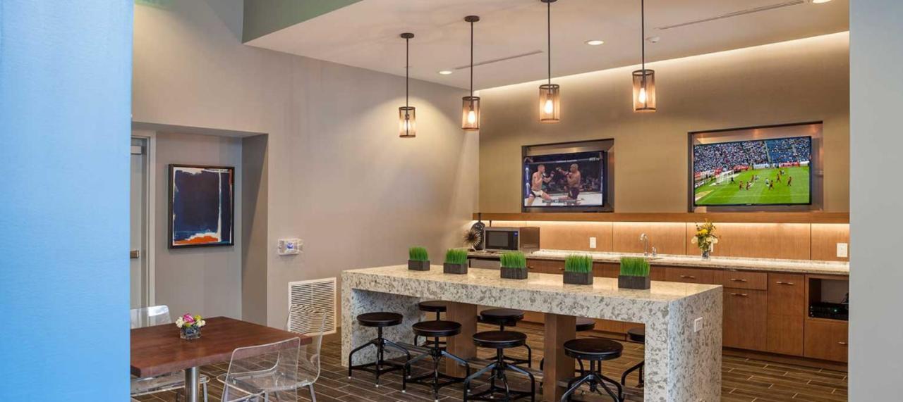 The Guild Downtown Radius Aparthotel Синсинати Екстериор снимка
